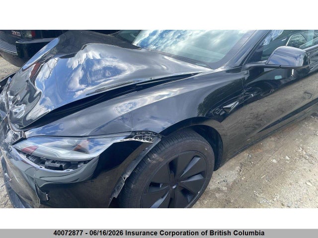 Tesla MODEL 3 2024 LRW3E7FA7RC099738 Image 2