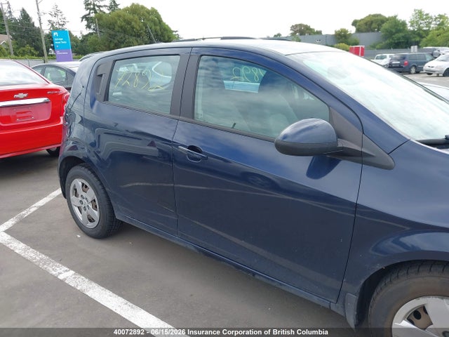 2015 Chevrolet Sonic მანქანა იყიდება აუქციონზე, vin: 1G1JA6SH3F4203062, აუქციონის ნომერი: 40072892