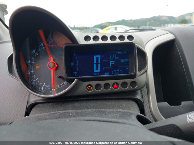 2015 Chevrolet Sonic მანქანა იყიდება აუქციონზე, vin: 1G1JA6SH3F4203062, აუქციონის ნომერი: 40072892