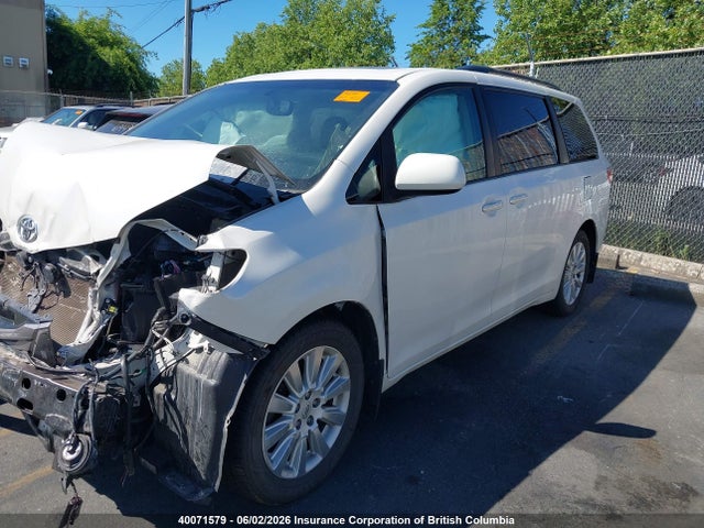 Aukcja sprzedaży 2015 Toyota Sienna Xle/limited, vin: 5TDDK3DC1FS107775, numer aukcji: 40071579