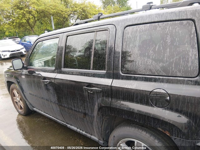 40070408 :رقم المزاد ، 1J8FF28W08D637111 vin ، 2008 Jeep Patriot Sport مزاد بيع