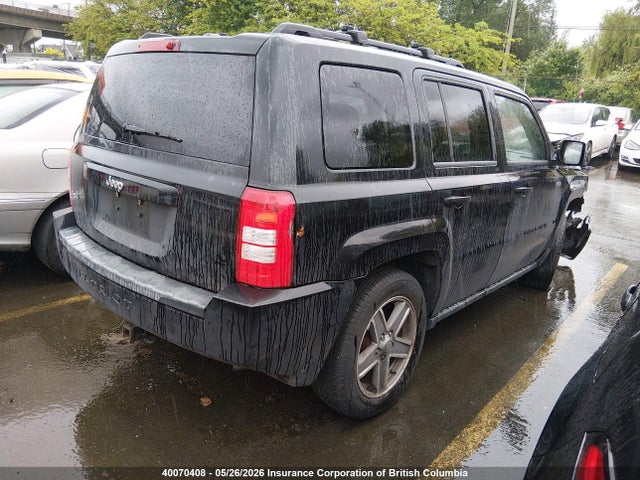 40070408 :رقم المزاد ، 1J8FF28W08D637111 vin ، 2008 Jeep Patriot Sport مزاد بيع