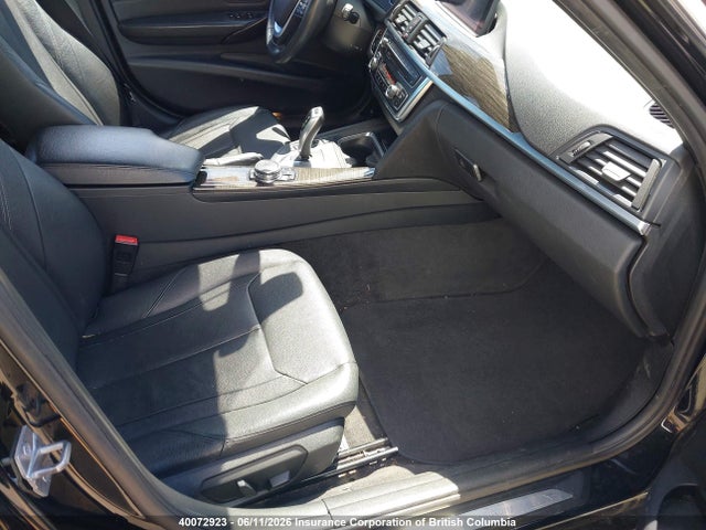 WBA3B3G55FNR88752 BMW 328I