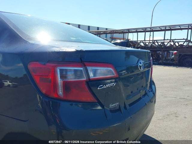 40072947 :رقم المزاد ، 4T1BF1FK8CU552652 vin ، 2012 Toyota Camry مزاد بيع