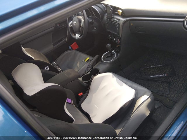 40071150 :رقم المزاد ، JTKJF5C74FJ013077 vin ، 2015 Toyota Scion Tc مزاد بيع