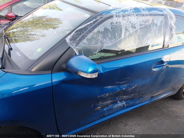40071150 :رقم المزاد ، JTKJF5C74FJ013077 vin ، 2015 Toyota Scion Tc مزاد بيع