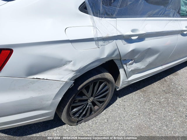 Продажа на аукционе авто 2019 Volkswagen Jetta S/se/r-line, vin: 3VWC57BU2KM082415, номер лота: 40072004