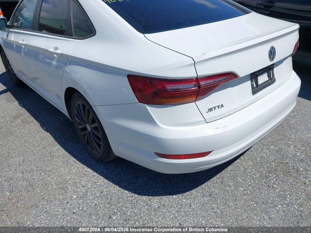Продажа на аукционе авто 2019 Volkswagen Jetta S/se/r-line, vin: 3VWC57BU2KM082415, номер лота: 40072004
