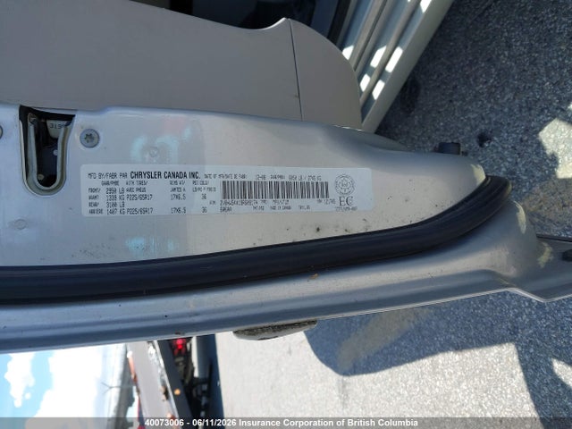 2009 Volkswagen Routan Highline მანქანა იყიდება აუქციონზე, vin: 2V8HW54X19R609174, აუქციონის ნომერი: 40073006