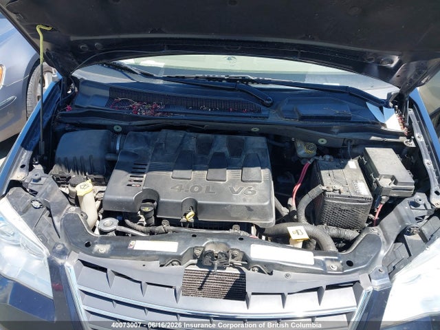 2010 Chrysler Town & Country Limited მანქანა იყიდება აუქციონზე, vin: 2A4RR6DX3AR199263, აუქციონის ნომერი: 40073007