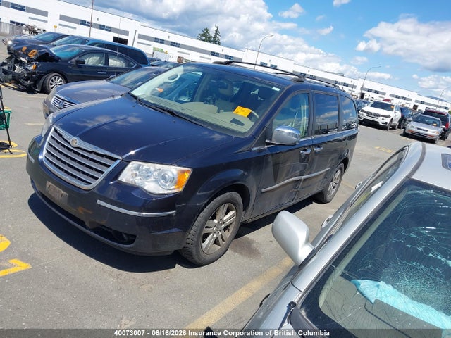 2010 Chrysler Town & Country Limited მანქანა იყიდება აუქციონზე, vin: 2A4RR6DX3AR199263, აუქციონის ნომერი: 40073007