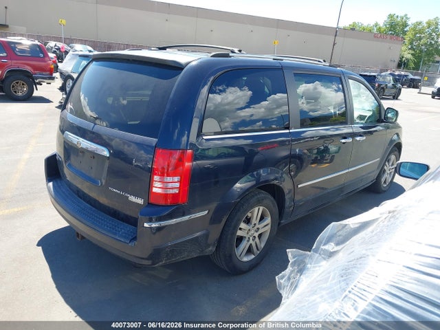 2010 Chrysler Town & Country Limited მანქანა იყიდება აუქციონზე, vin: 2A4RR6DX3AR199263, აუქციონის ნომერი: 40073007