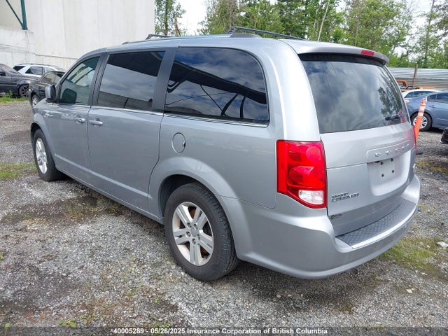 Dodge Grand Caravan Crew 2018 2C4RDGDG8JR314031 Image 3