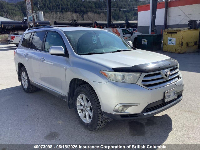40073098 :رقم المزاد ، 5TDBK3EH5DS179450 vin ، 2013 Toyota Highlander Plus/se مزاد بيع