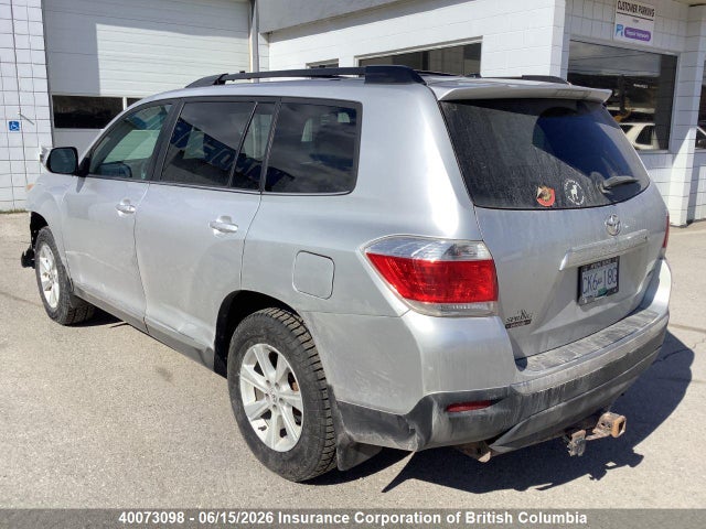 40073098 :رقم المزاد ، 5TDBK3EH5DS179450 vin ، 2013 Toyota Highlander Plus/se مزاد بيع