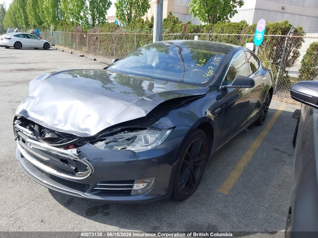 Tesla Model S 60/70/85 2015 5YJSA1S1XFFP76177 Image 2