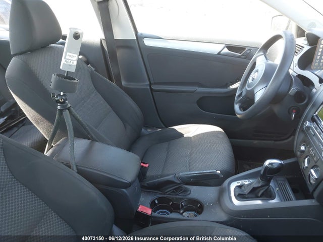 40073150 :رقم المزاد ، 3VWDK7AJ0EM358437 vin ، 2014 Volkswagen Jetta مزاد بيع