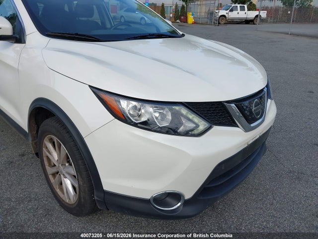 40073205 :رقم المزاد ، JN1BJ1CR4JW281825 vin ، 2018 Nissan Rogue Sport S/sv/sl مزاد بيع