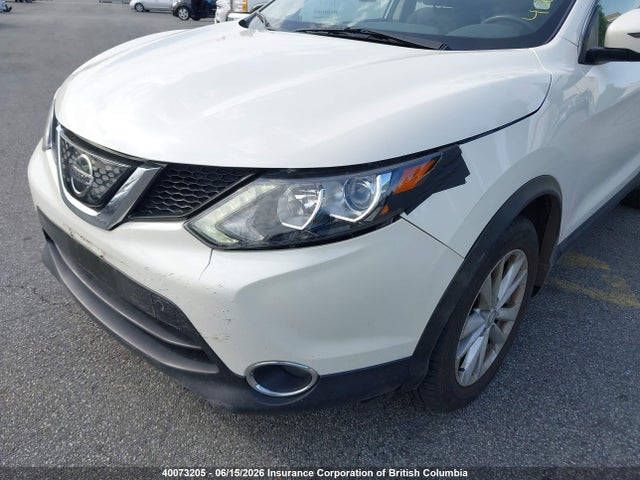 40073205 :رقم المزاد ، JN1BJ1CR4JW281825 vin ، 2018 Nissan Rogue Sport S/sv/sl مزاد بيع
