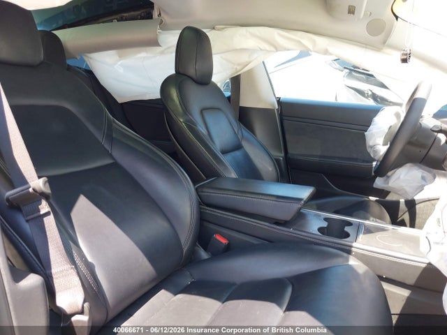 2021 Tesla Model 3 მანქანა იყიდება აუქციონზე, vin: 5YJ3E1EA1MF848515, აუქციონის ნომერი: 40066671