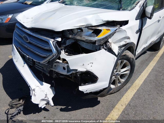 Ford ESCAPE SE 2018 1FMCU9GD8JUC93425 Image 2
