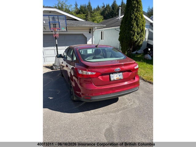 Ford Focus 2014 1FADP3F2XEL101047 Image 3