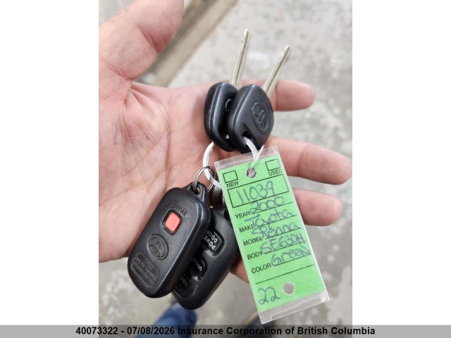 Продаж на аукціоні авто 2000 Toyota Sienna Le/xle, vin: 4T3ZF13C9YU272815, номер лоту: 40073322