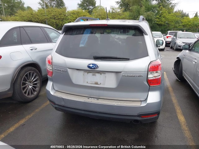 Subaru Forester 2.5i Touring 2015 JF2SJCTC1FH806762 Image 17