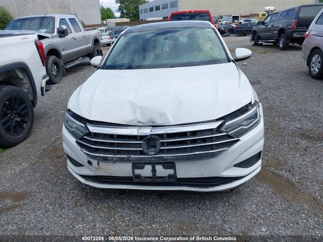 3VWE57BU2MM061446 Volkswagen JETTA SEL