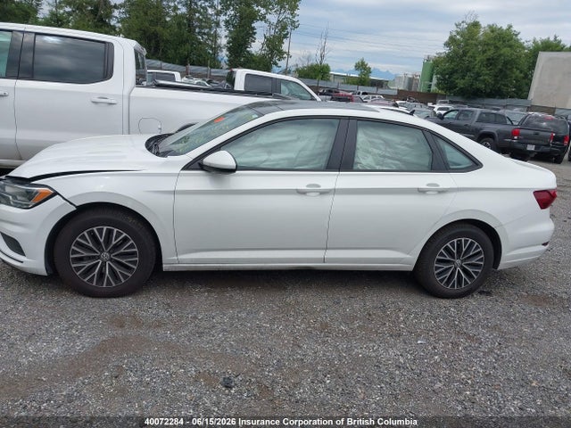 3VWE57BU2MM061446 Volkswagen JETTA SEL