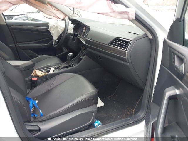 3VWE57BU2MM061446 Volkswagen JETTA SEL