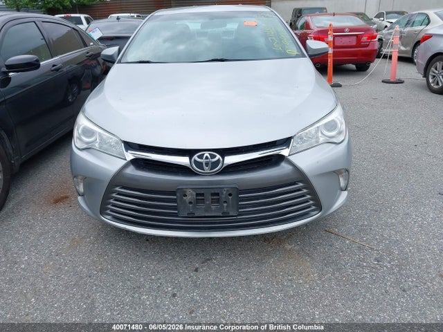 40071480 :رقم المزاد ، 4T1BF1FK2GU138269 vin ، 2016 Toyota Camry Le/xle/se/xse مزاد بيع