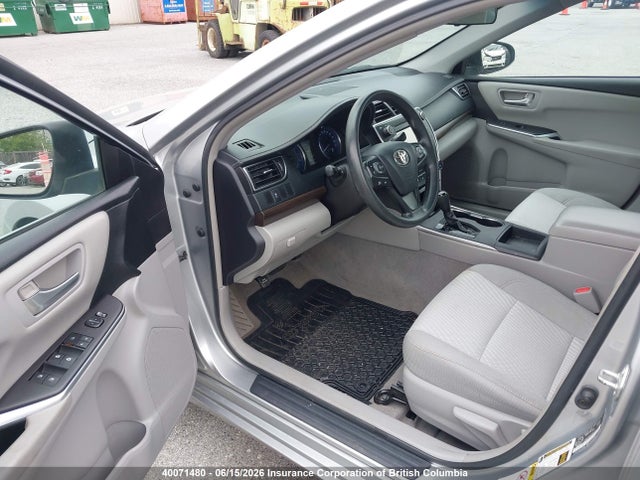 40071480 :رقم المزاد ، 4T1BF1FK2GU138269 vin ، 2016 Toyota Camry Le/xle/se/xse مزاد بيع