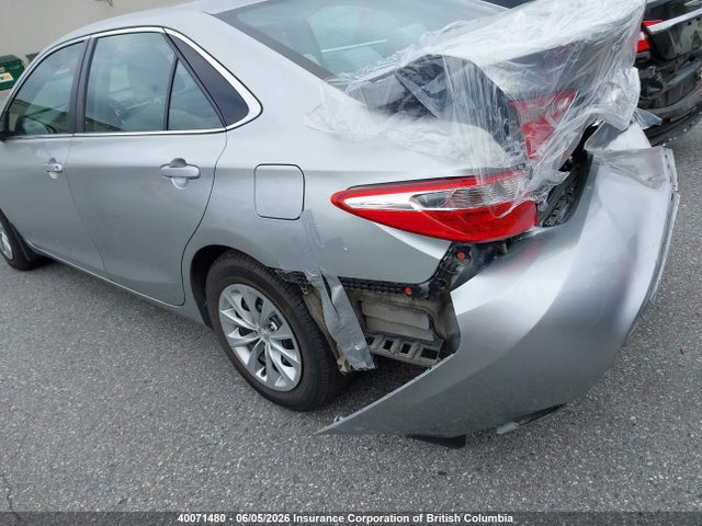40071480 :رقم المزاد ، 4T1BF1FK2GU138269 vin ، 2016 Toyota Camry Le/xle/se/xse مزاد بيع
