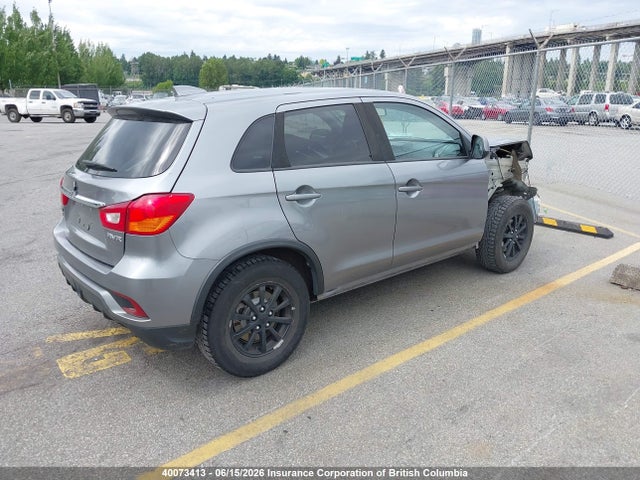 40073413 :رقم المزاد ، JA4AJ3AU9JZ602035 vin ، 2018 Mitsubishi Rvr مزاد بيع