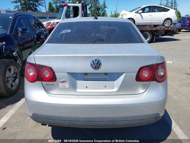 40073459 :رقم المزاد ، 3VWJL7AJ8AM090831 vin ، 2010 Volkswagen Jetta مزاد بيع