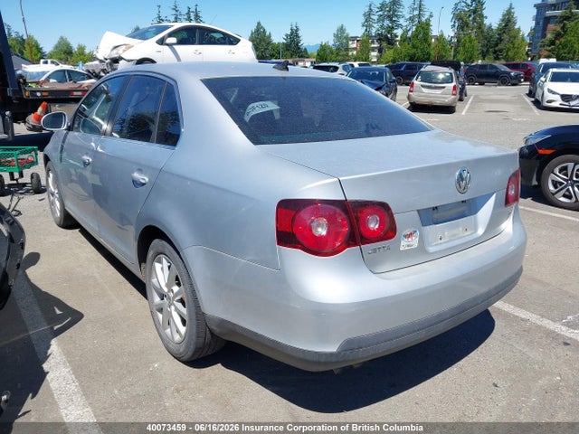 40073459 :رقم المزاد ، 3VWJL7AJ8AM090831 vin ، 2010 Volkswagen Jetta مزاد بيع