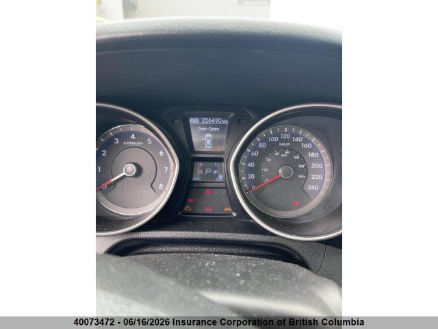 2013 Hyundai Elantra Gt მანქანა იყიდება აუქციონზე, vin: KMHD35LE2DU038515, აუქციონის ნომერი: 40073472