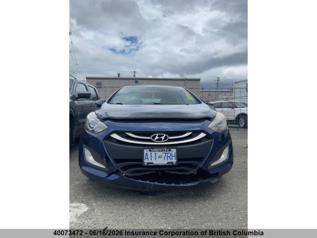 2013 Hyundai Elantra Gt მანქანა იყიდება აუქციონზე, vin: KMHD35LE2DU038515, აუქციონის ნომერი: 40073472
