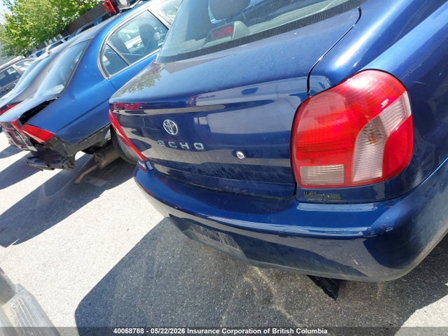 2001 Toyota Echo მანქანა იყიდება აუქციონზე, vin: JTDBT123X10128213, აუქციონის ნომერი: 40068788