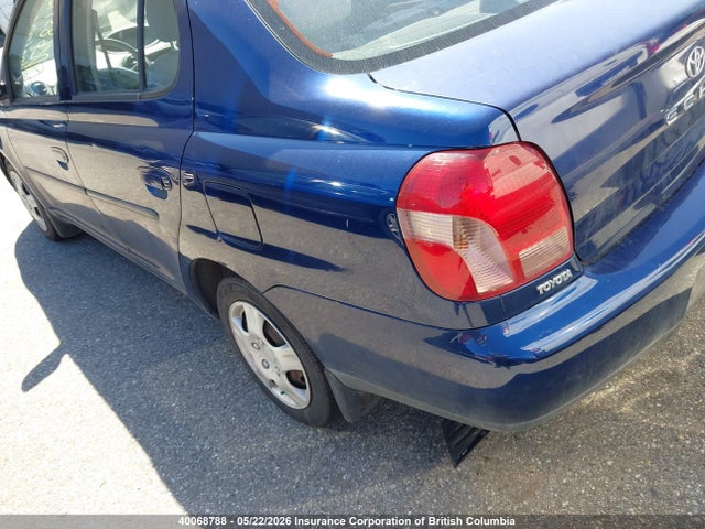 2001 Toyota Echo მანქანა იყიდება აუქციონზე, vin: JTDBT123X10128213, აუქციონის ნომერი: 40068788