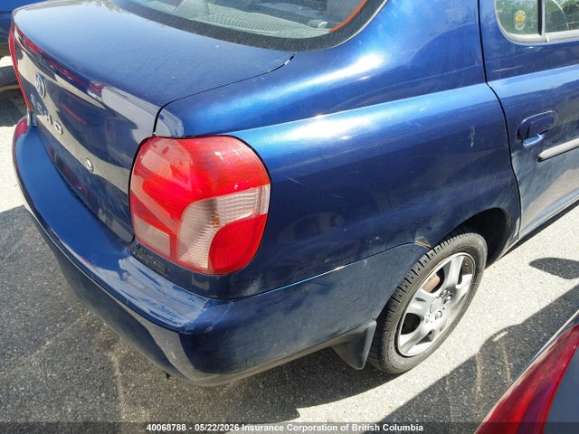 2001 Toyota Echo მანქანა იყიდება აუქციონზე, vin: JTDBT123X10128213, აუქციონის ნომერი: 40068788
