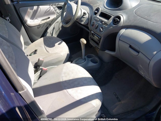 2001 Toyota Echo მანქანა იყიდება აუქციონზე, vin: JTDBT123X10128213, აუქციონის ნომერი: 40068788