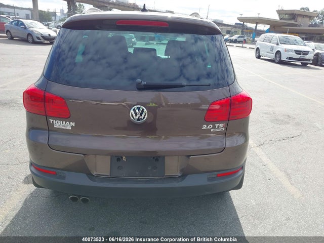 40073523 :رقم المزاد ، WVGJV7AX9FW055249 vin ، 2015 Volkswagen Tiguan S/se/sel/r-line مزاد بيع