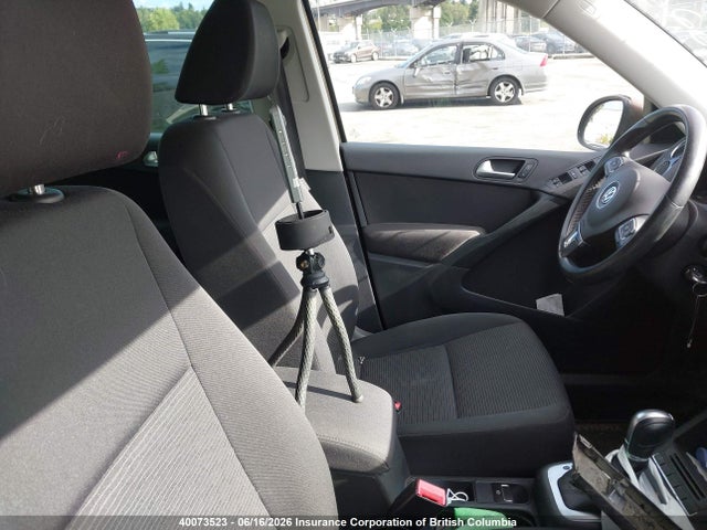 40073523 :رقم المزاد ، WVGJV7AX9FW055249 vin ، 2015 Volkswagen Tiguan S/se/sel/r-line مزاد بيع