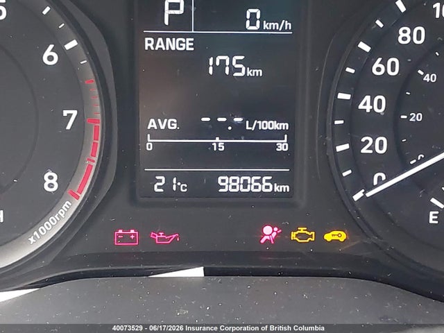 2018 Hyundai Kona მანქანა იყიდება აუქციონზე, vin: KM8K12AA4JU184695, აუქციონის ნომერი: 40073529