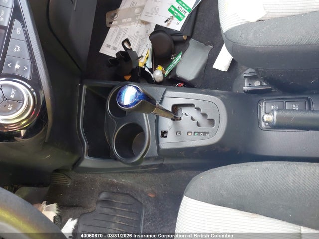 Toyota PRIUS C 2015 JTDKDTB31F1097945 Image 11