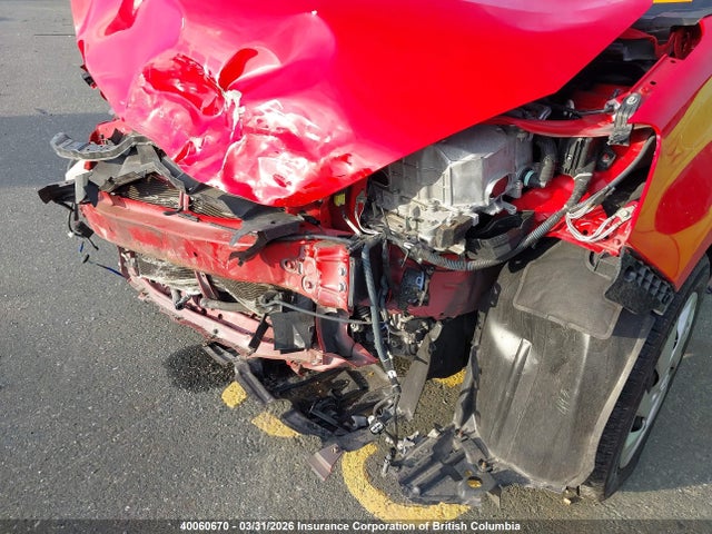 40060670 :رقم المزاد ، JTDKDTB31F1097945 vin ، 2015 Toyota Prius C مزاد بيع