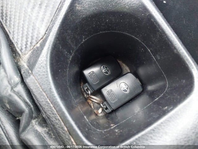 2T3DFREV5FW338586 Toyota RAV4