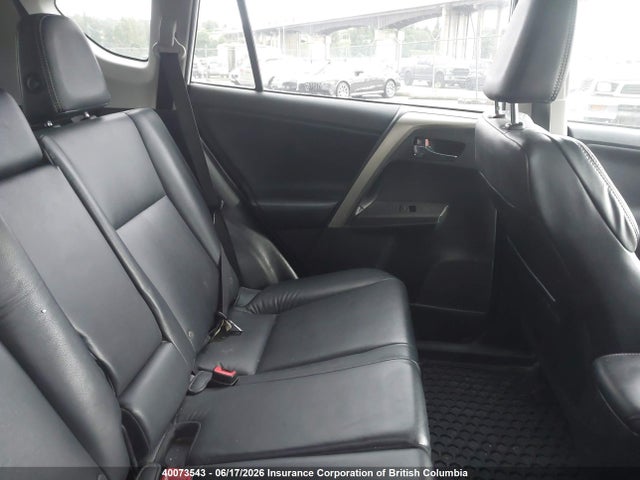 2T3DFREV5FW338586 Toyota RAV4
